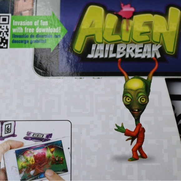 Alien jailbreak app gear mobile application game - Picture 4 of 5